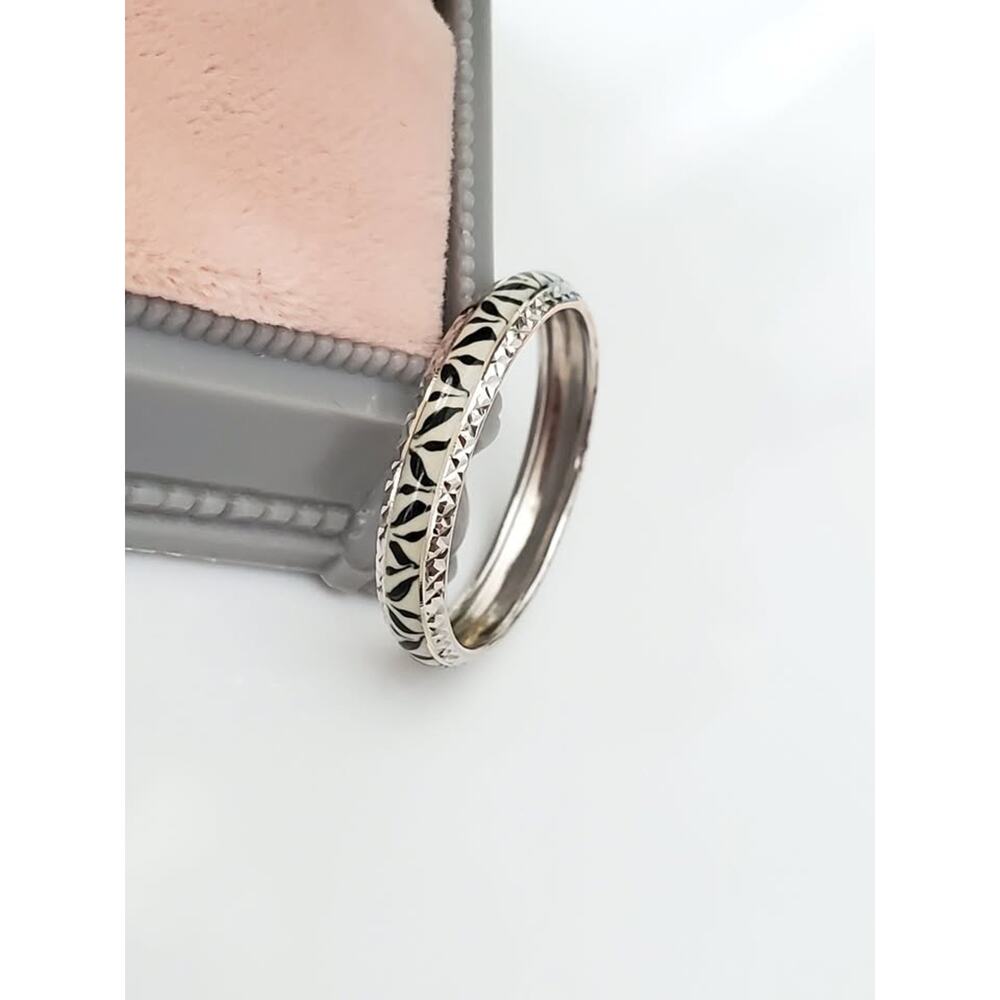 White & Black Enamel 14K White Gold Band Ring